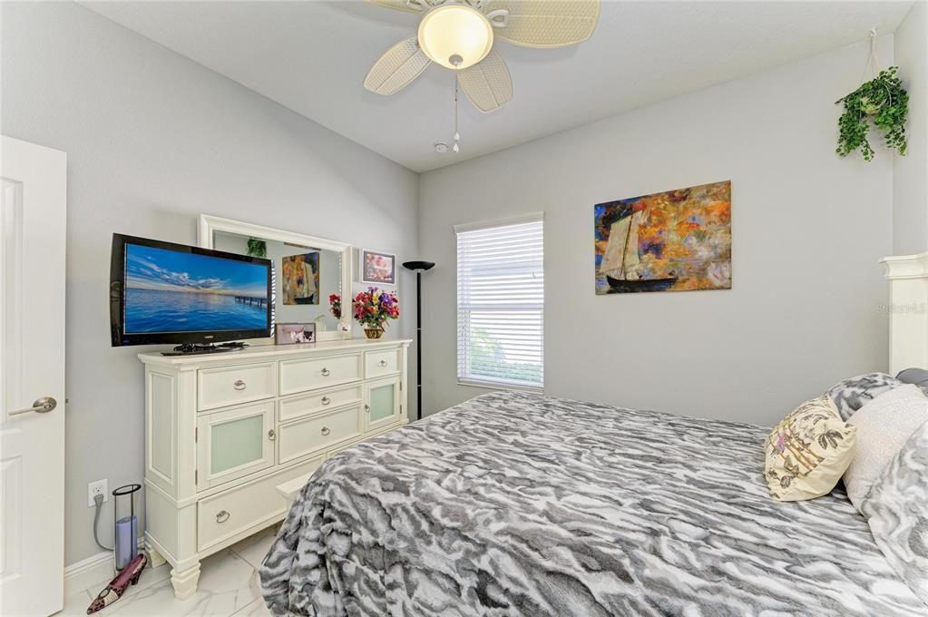 На продажу: $570,000 (3 спален, 2 ванн, 1790 Квадратных фут)