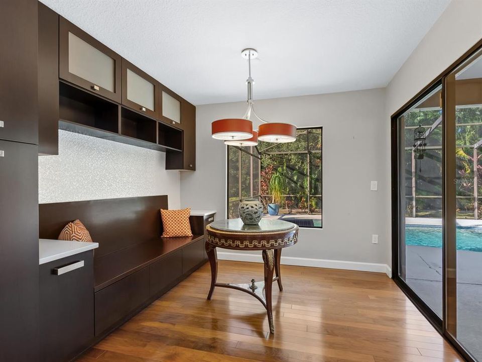 For Sale: $599,998 (3 beds, 2 baths, 2100 Square Feet)