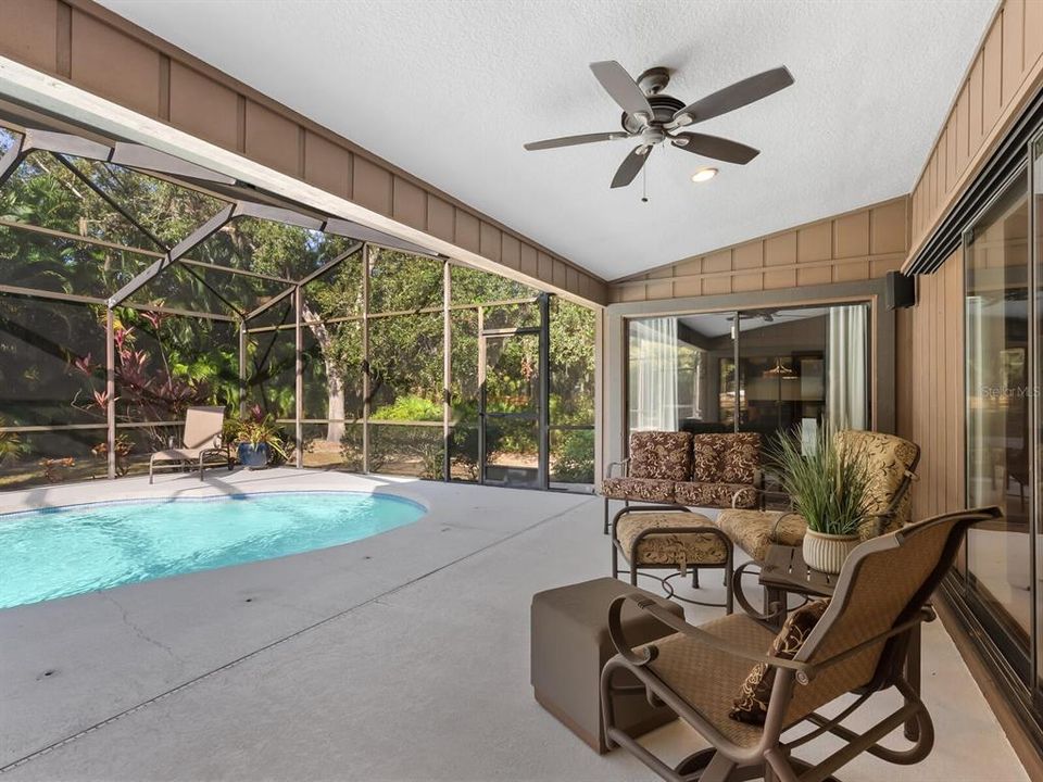 For Sale: $599,998 (3 beds, 2 baths, 2100 Square Feet)