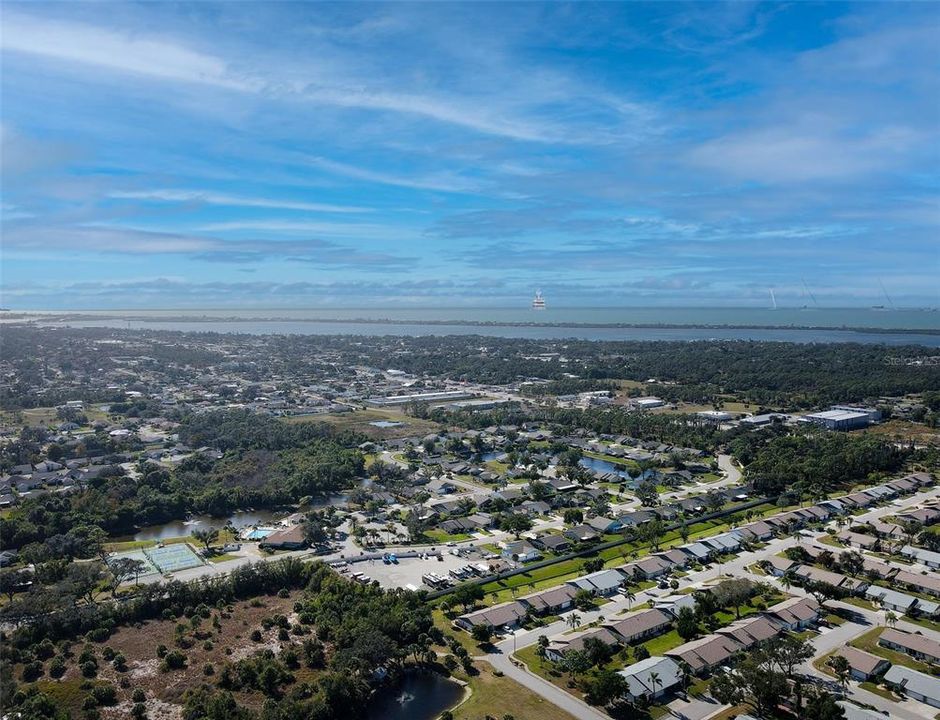 На продажу: $249,000 (2 спален, 2 ванн, 1384 Квадратных фут)