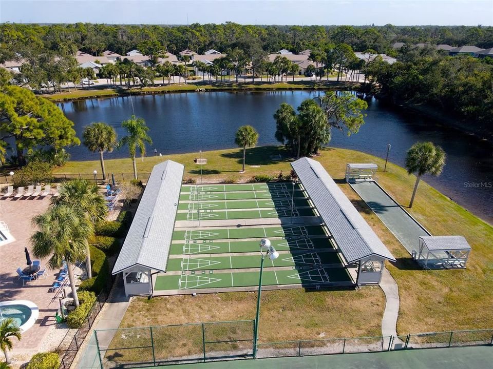 На продажу: $249,000 (2 спален, 2 ванн, 1384 Квадратных фут)