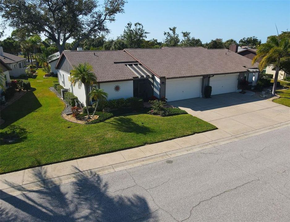 На продажу: $249,000 (2 спален, 2 ванн, 1384 Квадратных фут)