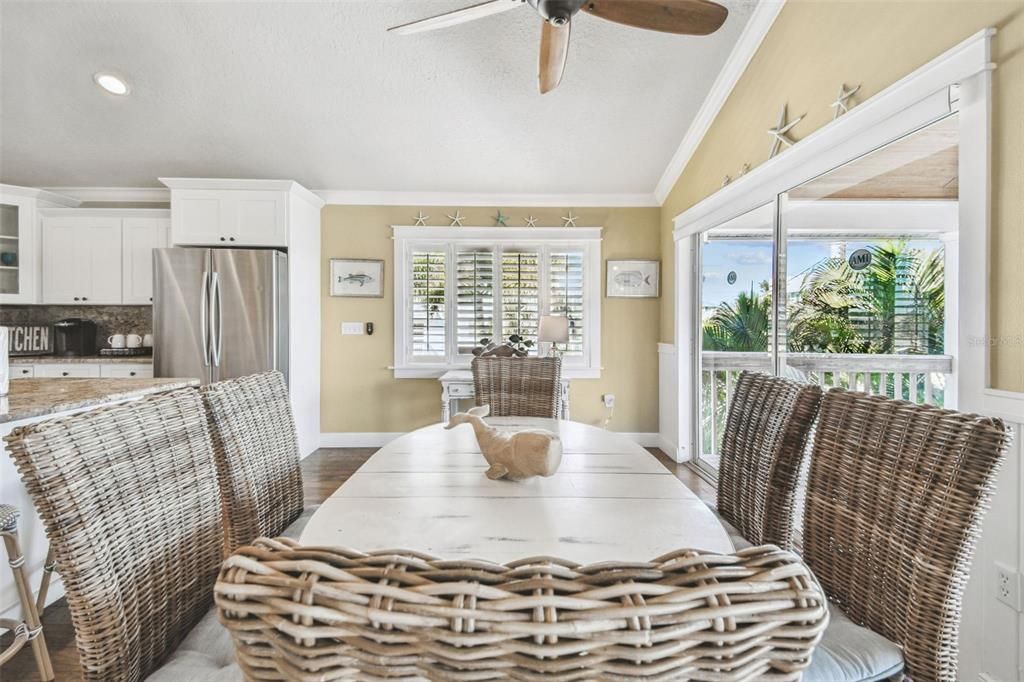 For Sale: $1,825,000 (3 beds, 2 baths, 1472 Square Feet)