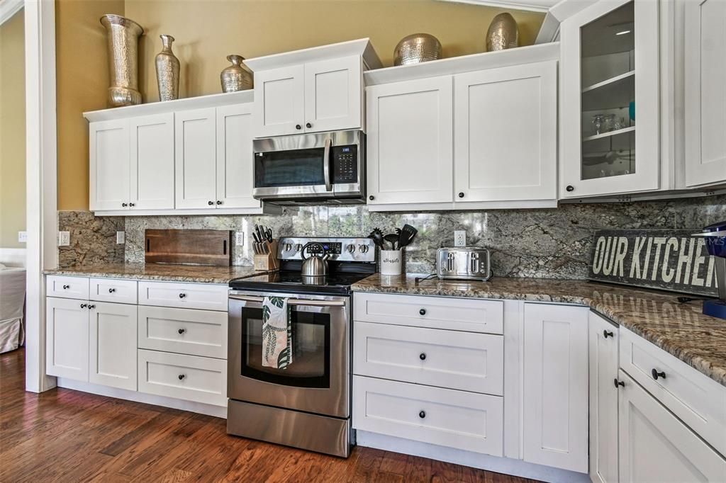 For Sale: $1,825,000 (3 beds, 2 baths, 1472 Square Feet)