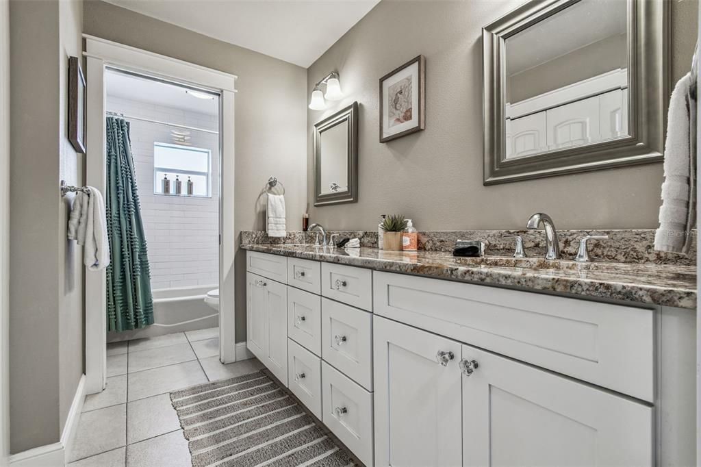 For Sale: $1,825,000 (3 beds, 2 baths, 1472 Square Feet)