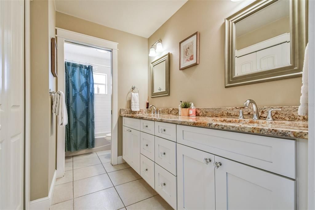 For Sale: $1,825,000 (3 beds, 2 baths, 1472 Square Feet)