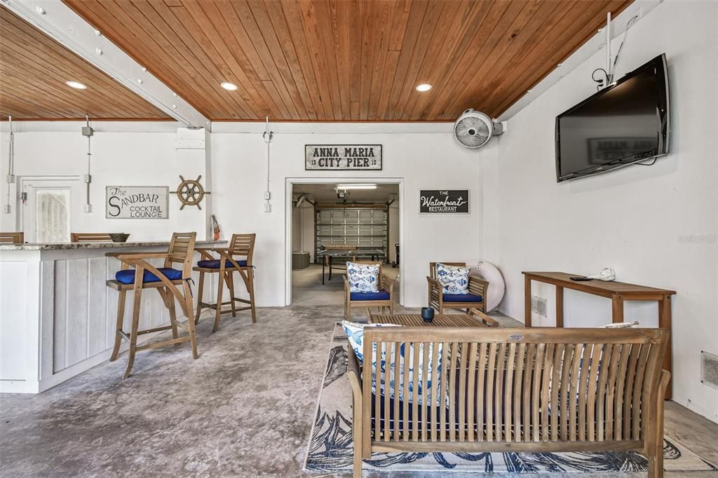 For Sale: $1,825,000 (3 beds, 2 baths, 1472 Square Feet)