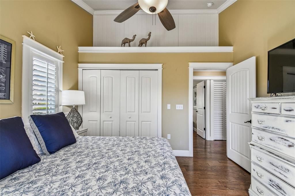 For Sale: $1,825,000 (3 beds, 2 baths, 1472 Square Feet)