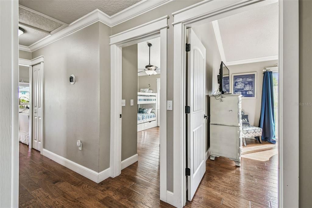 For Sale: $1,825,000 (3 beds, 2 baths, 1472 Square Feet)