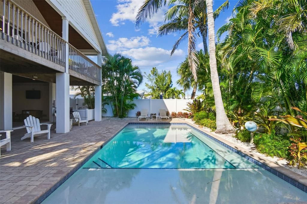 For Sale: $1,825,000 (3 beds, 2 baths, 1472 Square Feet)