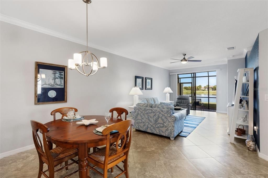 For Sale: $350,000 (3 beds, 2 baths, 1412 Square Feet)