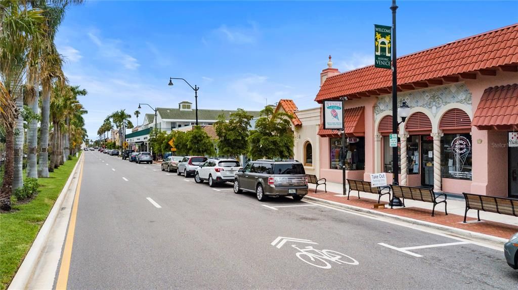 For Sale: $350,000 (3 beds, 2 baths, 1412 Square Feet)