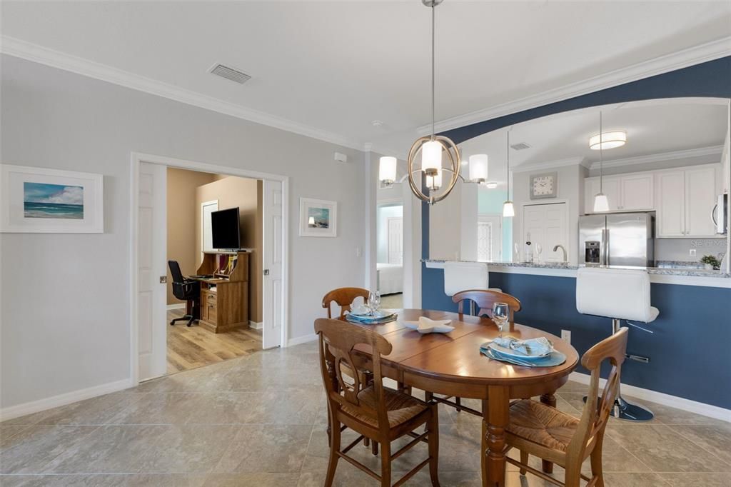 For Sale: $350,000 (3 beds, 2 baths, 1412 Square Feet)