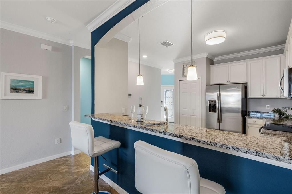 For Sale: $350,000 (3 beds, 2 baths, 1412 Square Feet)