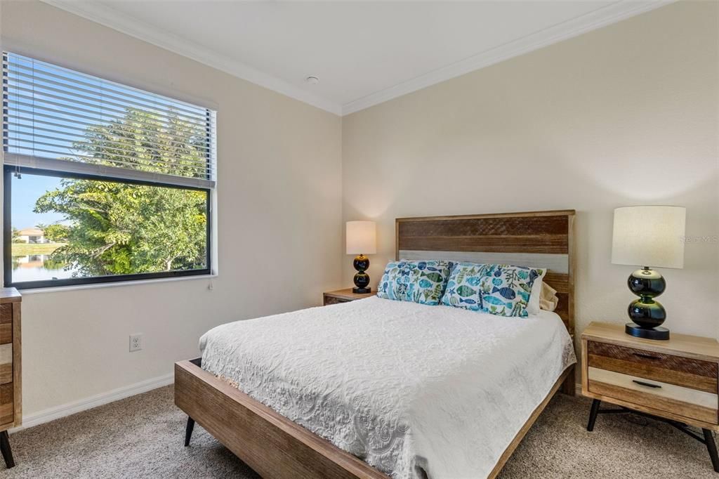 For Sale: $350,000 (3 beds, 2 baths, 1412 Square Feet)