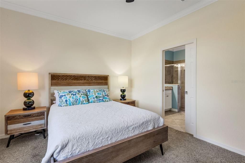 For Sale: $350,000 (3 beds, 2 baths, 1412 Square Feet)