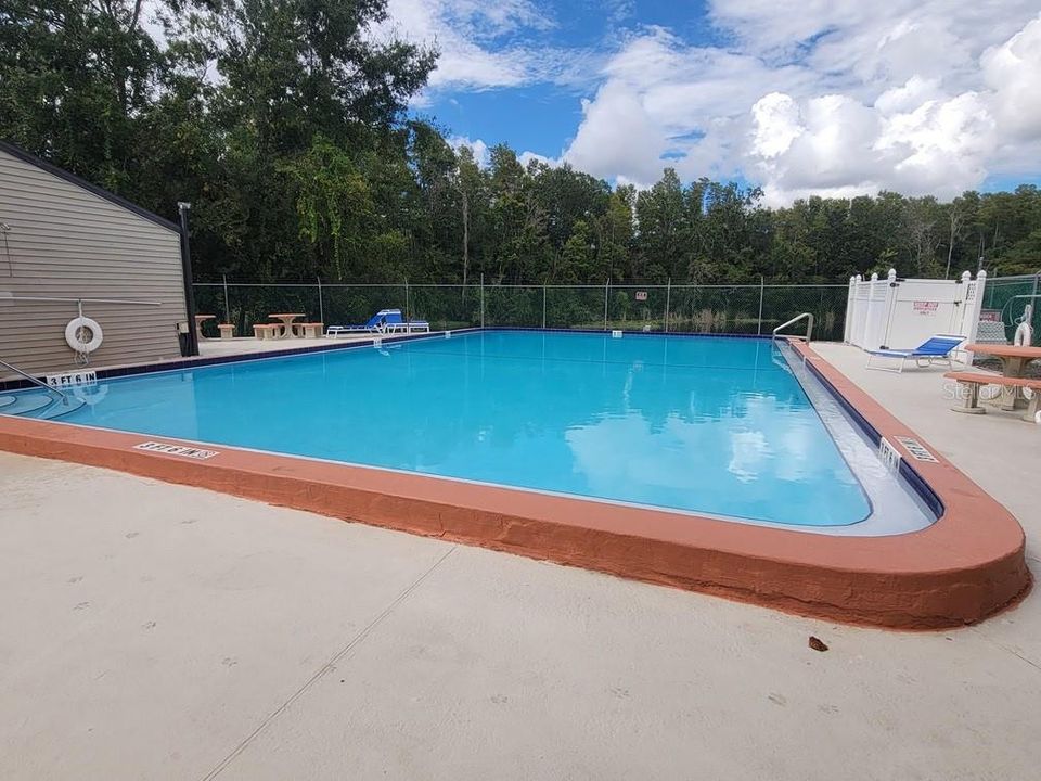 出租: $1,595 (3 贝兹, 2 浴室, 1239 平方英尺)