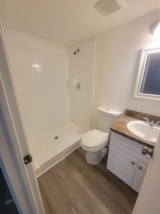 出租: $1,595 (3 贝兹, 2 浴室, 1239 平方英尺)