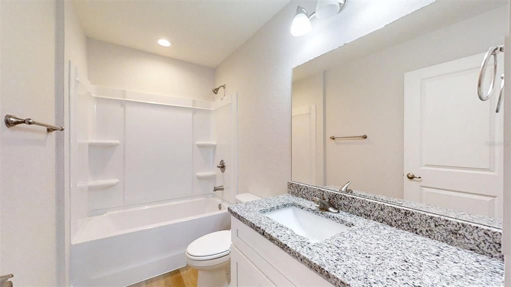 For Sale: $199,995 (3 beds, 2 baths, 1003 Square Feet)