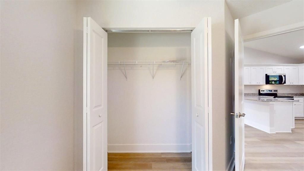 For Sale: $199,995 (3 beds, 2 baths, 1003 Square Feet)