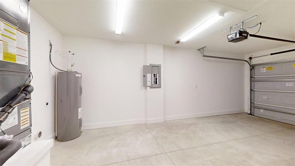 For Sale: $199,995 (3 beds, 2 baths, 1003 Square Feet)