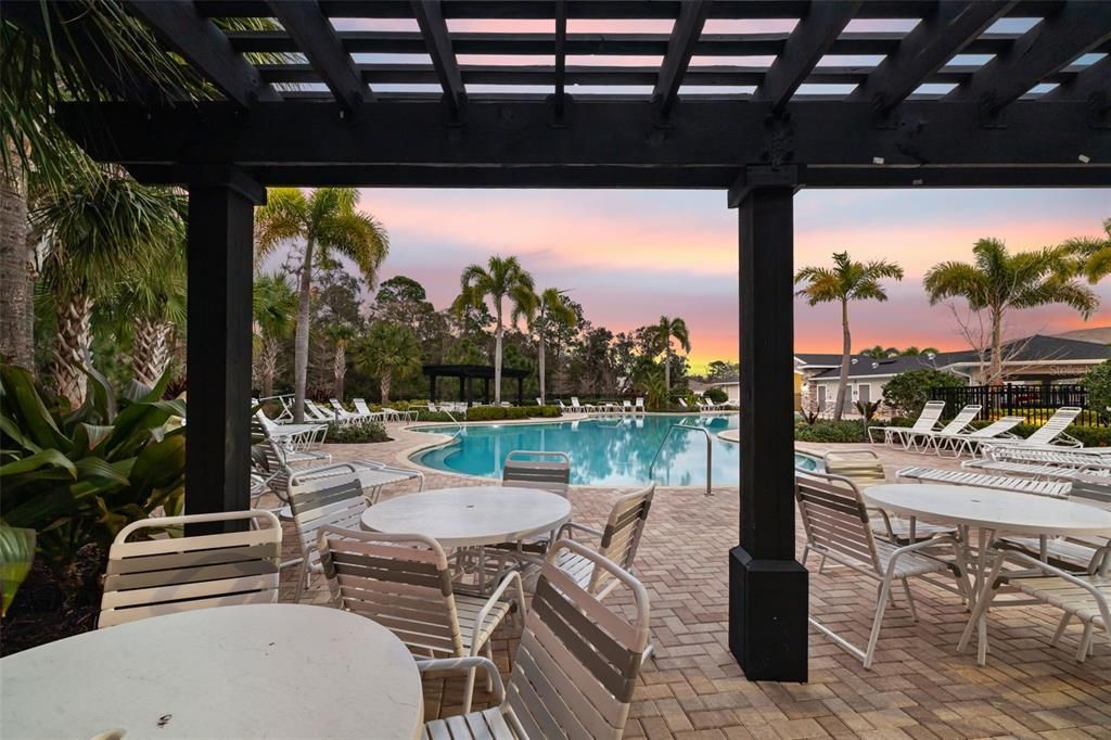 待售: $342,500 (3 贝兹, 2 浴室, 1725 平方英尺)