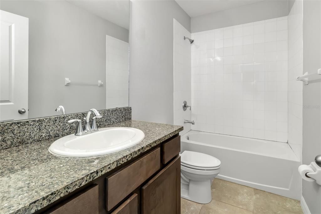 待售: $342,500 (3 贝兹, 2 浴室, 1725 平方英尺)