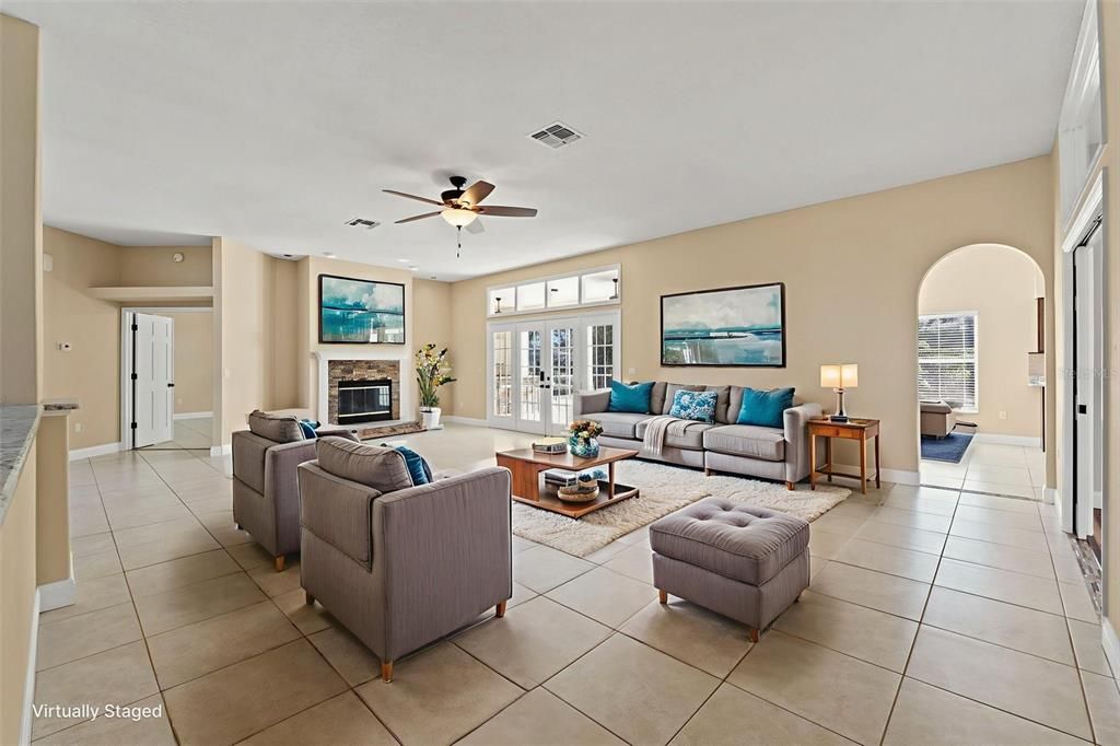 For Sale: $559,000 (3 beds, 3 baths, 2760 Square Feet)