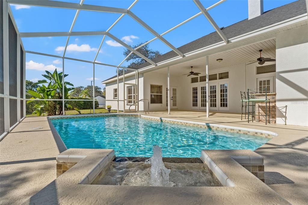 For Sale: $559,000 (3 beds, 3 baths, 2760 Square Feet)