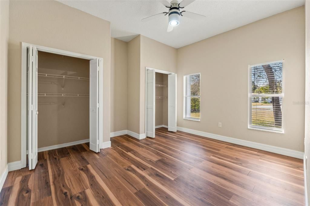 For Sale: $559,000 (3 beds, 3 baths, 2760 Square Feet)