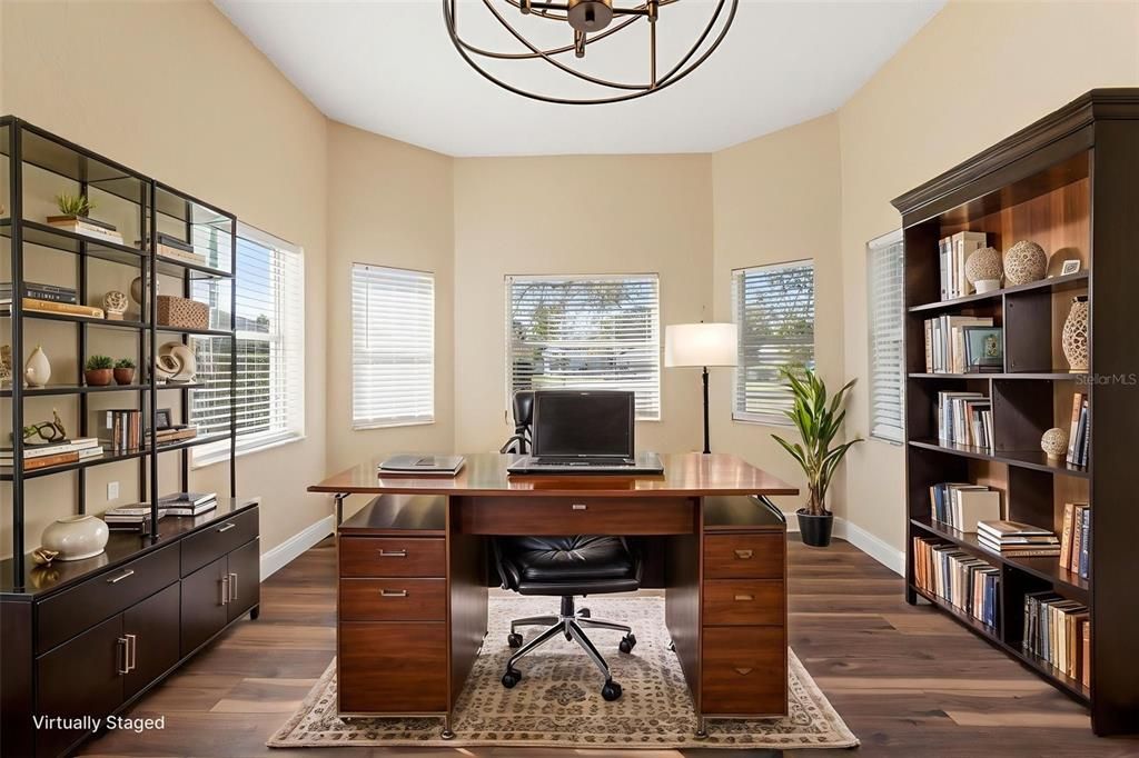 For Sale: $559,000 (3 beds, 3 baths, 2760 Square Feet)