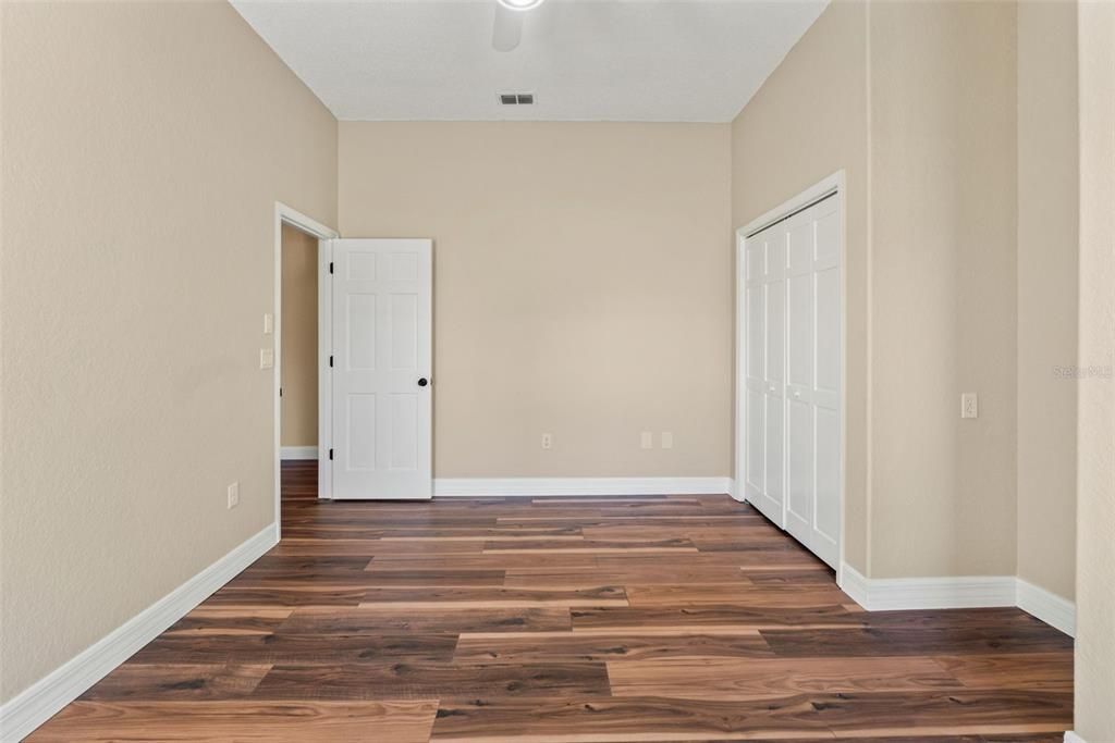 For Sale: $559,000 (3 beds, 3 baths, 2760 Square Feet)