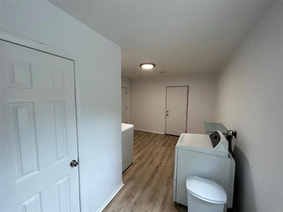 For Rent: $2,800 (3 beds, 2 baths, 1738 Square Feet)