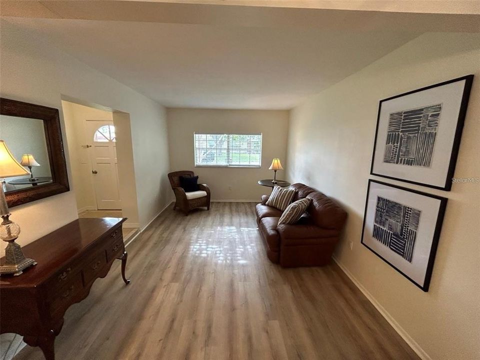 For Rent: $2,800 (3 beds, 2 baths, 1738 Square Feet)