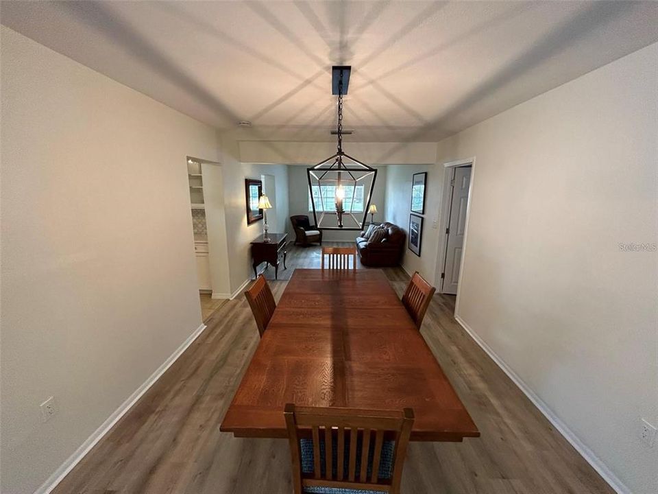 For Rent: $2,800 (3 beds, 2 baths, 1738 Square Feet)