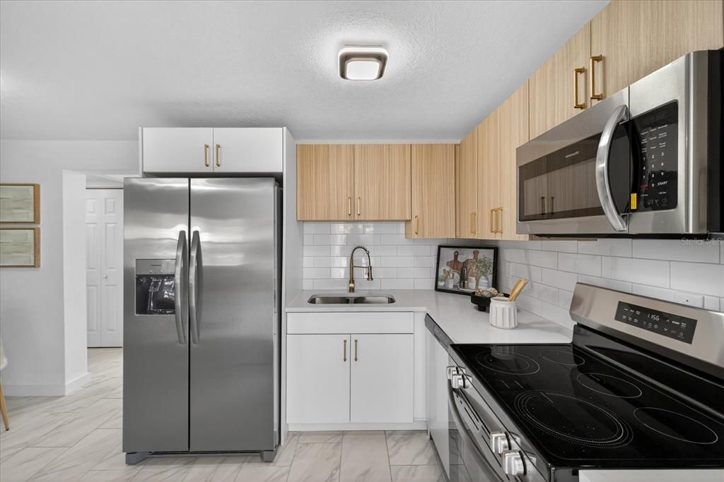 En Venta: $329,900 (3 camas, 2 baños, 979 Pies cuadrados)