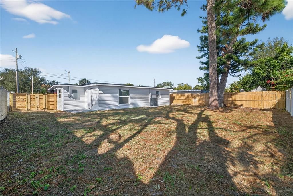 En Venta: $329,900 (3 camas, 2 baños, 979 Pies cuadrados)