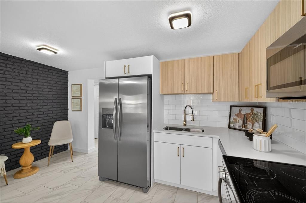 En Venta: $329,900 (3 camas, 2 baños, 979 Pies cuadrados)