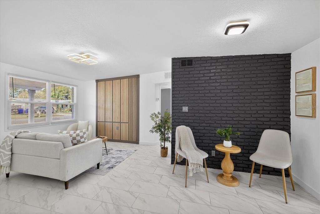 En Venta: $329,900 (3 camas, 2 baños, 979 Pies cuadrados)