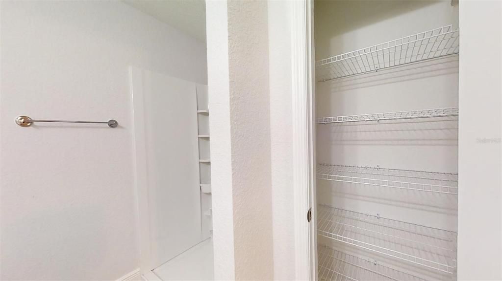 For Sale: $209,995 (3 beds, 2 baths, 1003 Square Feet)