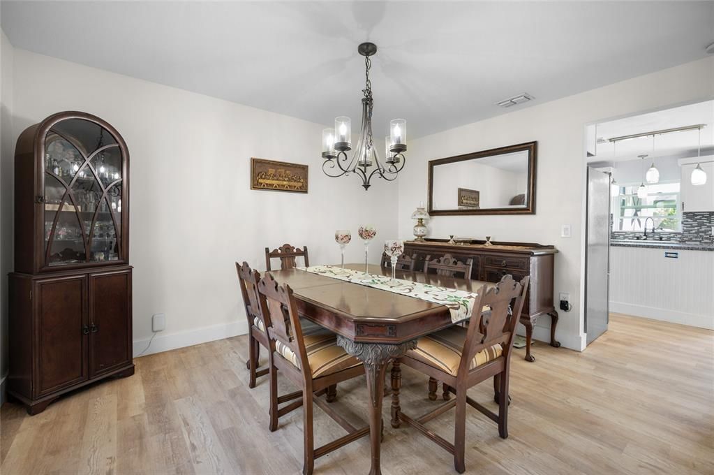 For Sale: $465,000 (4 beds, 2 baths, 2176 Square Feet)