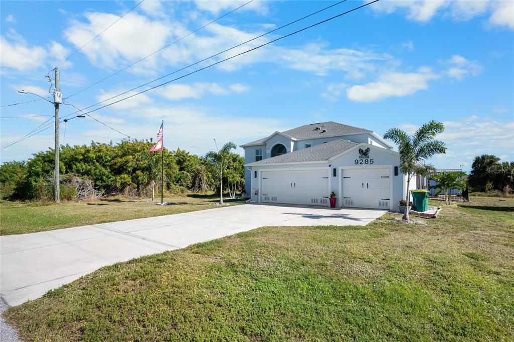 For Sale: $465,000 (4 beds, 2 baths, 2176 Square Feet)