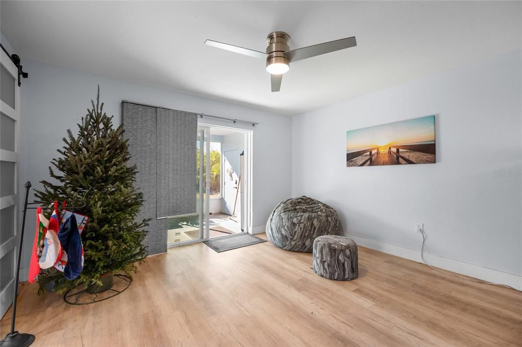 For Sale: $465,000 (4 beds, 2 baths, 2176 Square Feet)