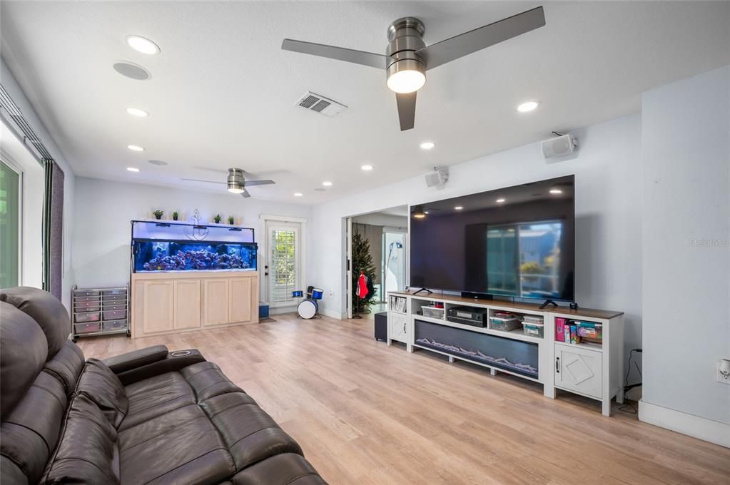 For Sale: $465,000 (4 beds, 2 baths, 2176 Square Feet)