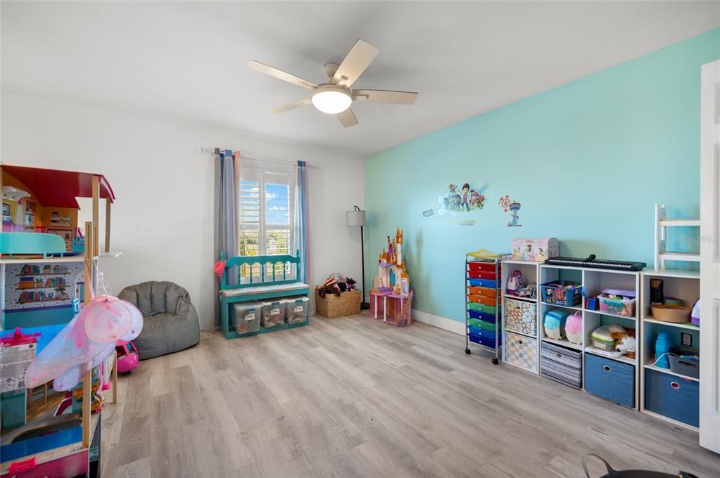 For Sale: $465,000 (4 beds, 2 baths, 2176 Square Feet)