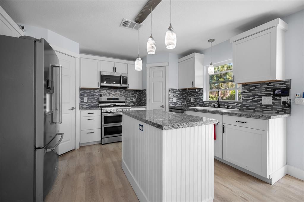 For Sale: $465,000 (4 beds, 2 baths, 2176 Square Feet)