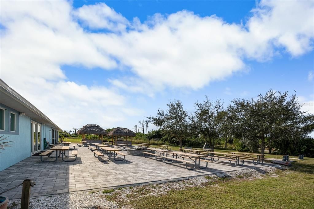 For Sale: $465,000 (4 beds, 2 baths, 2176 Square Feet)