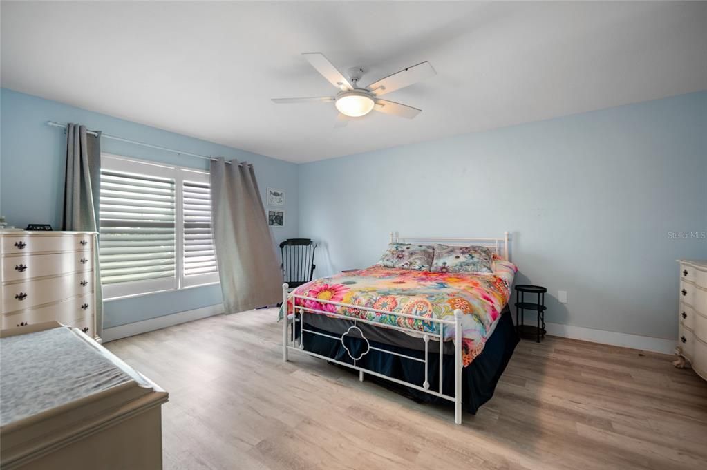 For Sale: $465,000 (4 beds, 2 baths, 2176 Square Feet)