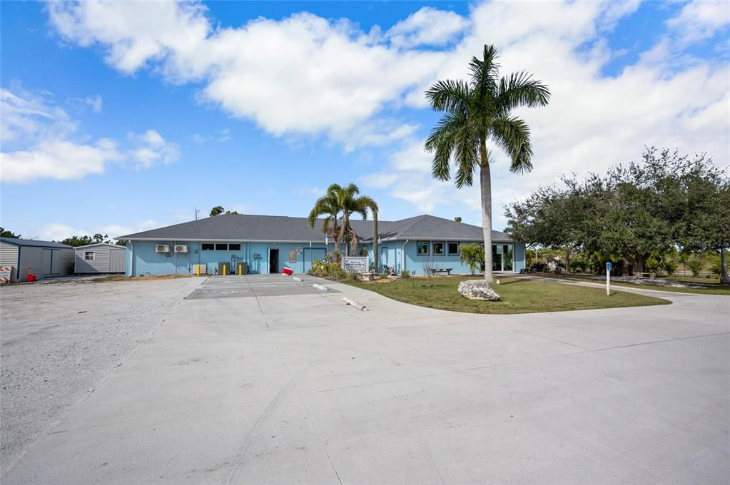 For Sale: $465,000 (4 beds, 2 baths, 2176 Square Feet)