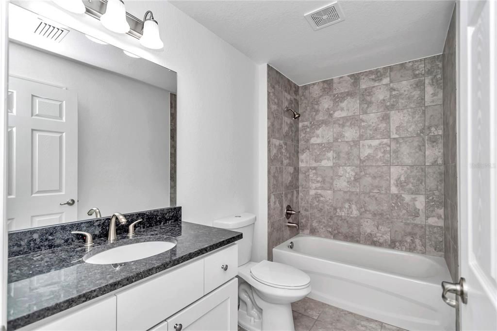 For Sale: $310,000 (3 beds, 2 baths, 1681 Square Feet)